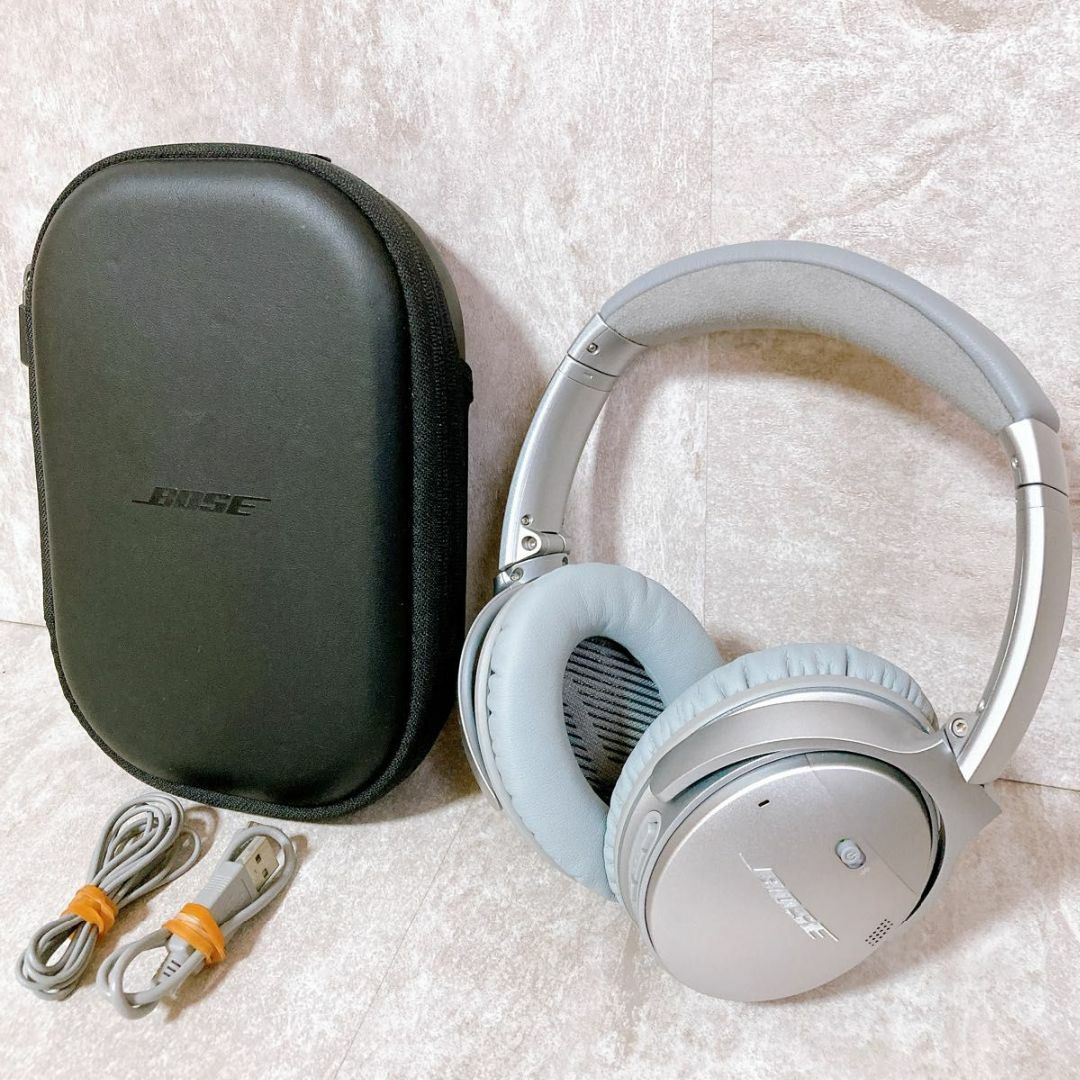 BOSE(ボーズ)の希少　BOSE ボーズ　ヘッドホン　パッド新品　シルバー　廃盤品　美品 スマホ/家電/カメラのオーディオ機器(ヘッドフォン/イヤフォン)の商品写真