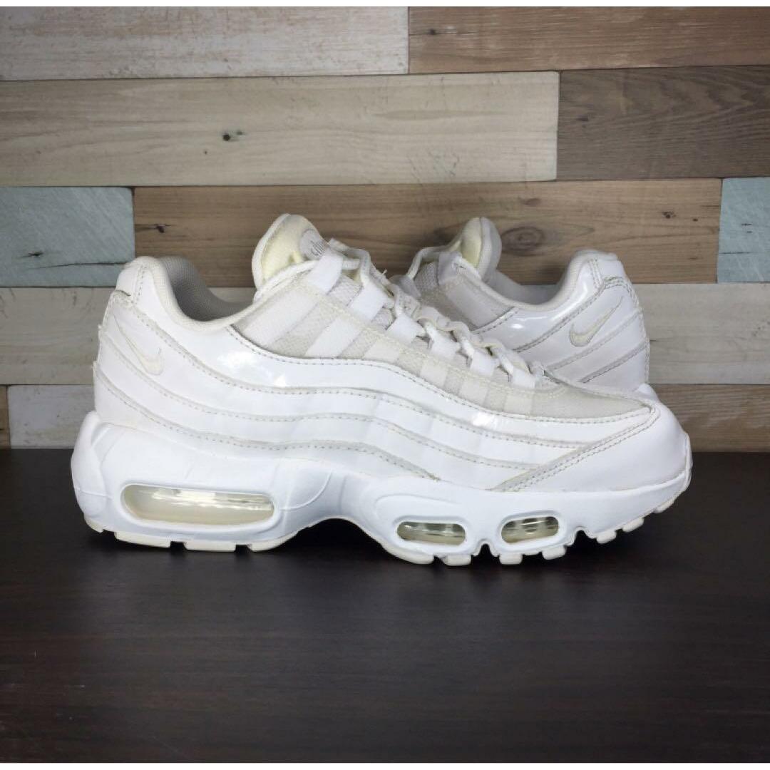 NIKE(ナイキ)のNIKE AIR MAX 95 24cm レディースの靴/シューズ(スニーカー)の商品写真