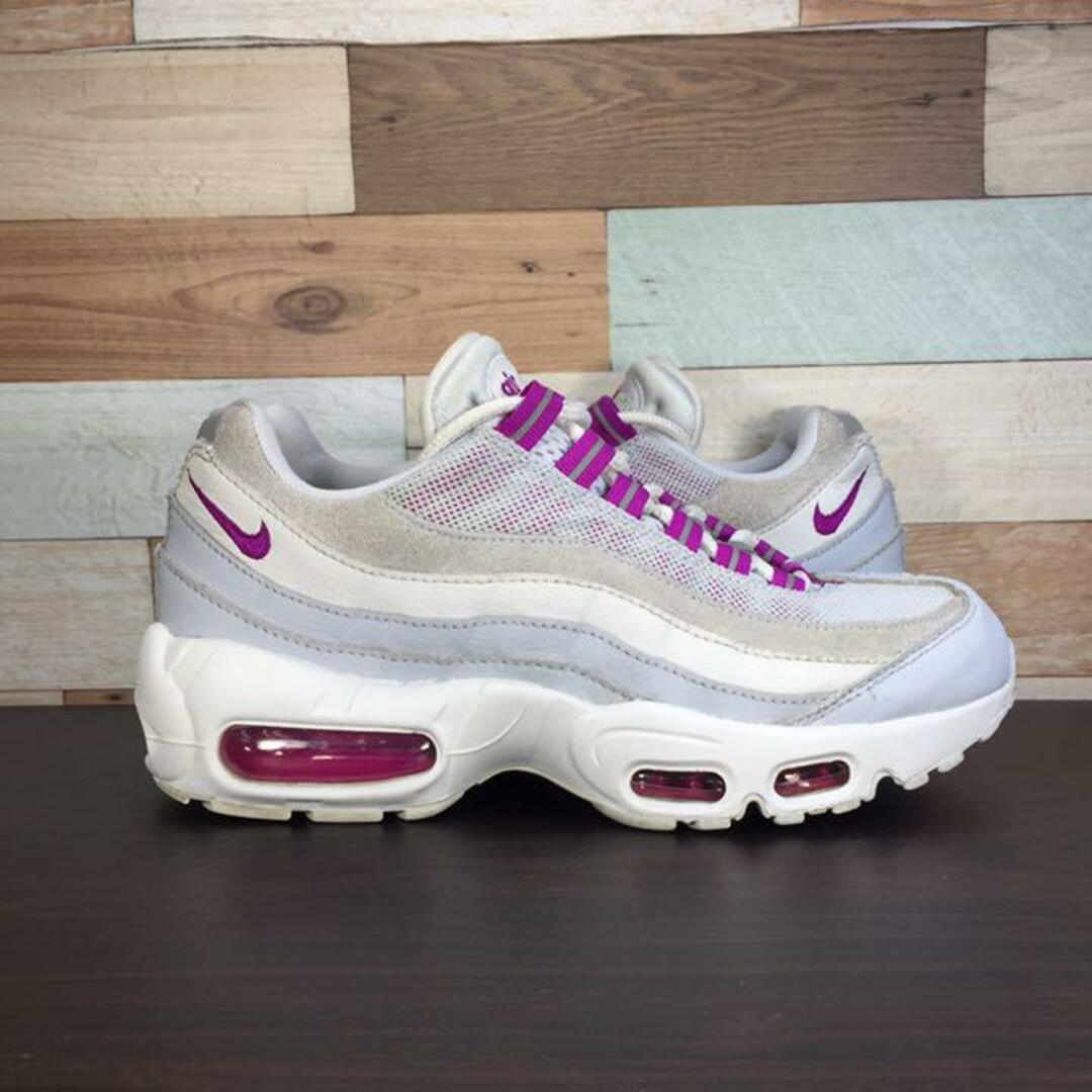 NIKE(ナイキ)のNIKE AIR MAX 95 23cm レディースの靴/シューズ(スニーカー)の商品写真