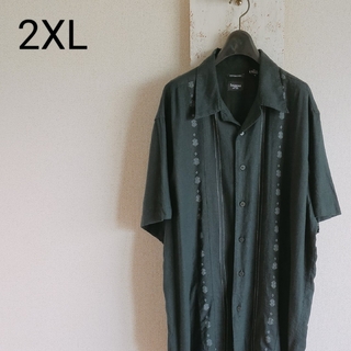 ヴィンテージ(VINTAGE)のhaggar ハガー　半袖　ラインシャツ　ブラック　刺繍デザイン　リネン　2XL(シャツ)