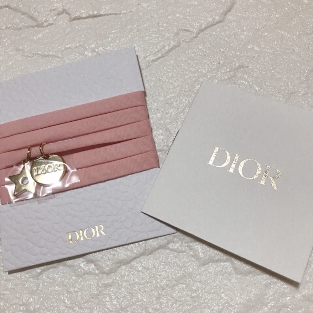 Christian Dior(クリスチャンディオール)の【未使用品】Dior 非売品　ブレスレット レディースのアクセサリー(ブレスレット/バングル)の商品写真