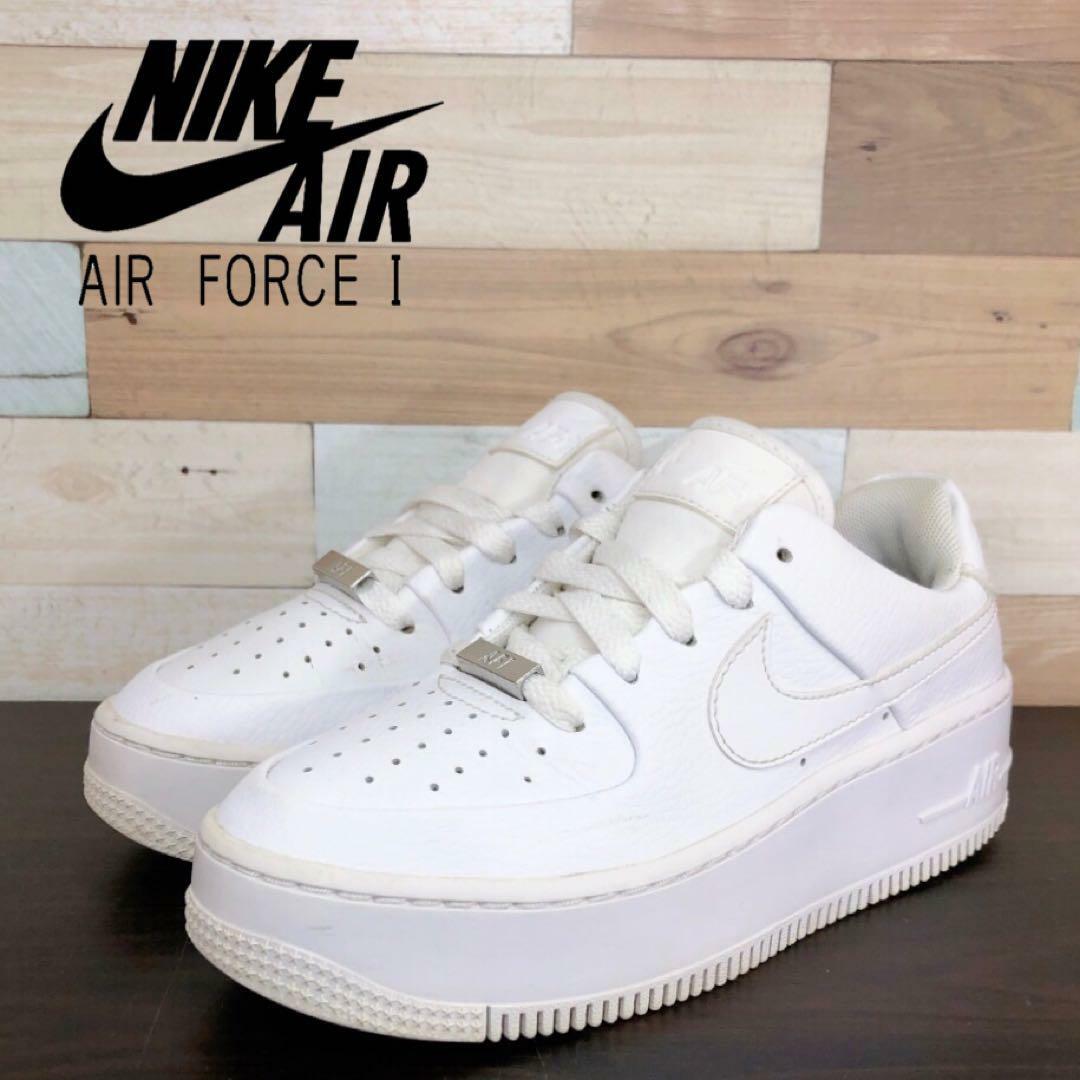 NIKE(ナイキ)のNIKE AIR FORCE 1  SAGE LOW 22cm レディースの靴/シューズ(スニーカー)の商品写真