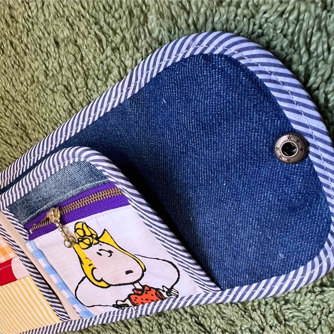 ハンドメイド 二つ折り財布 デニムリメイク スヌーピー ハンドメイドのファッション小物(財布)の商品写真