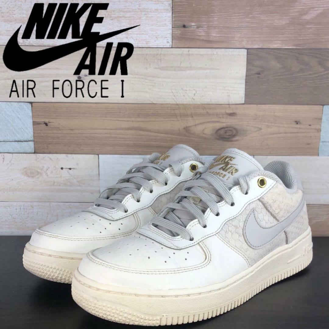 NIKE(ナイキ)のNIKE AIR FORCE 1 LV8 24cm レディースの靴/シューズ(スニーカー)の商品写真