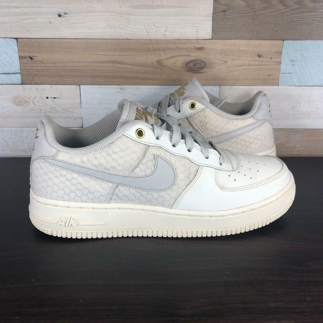 NIKE(ナイキ)のNIKE AIR FORCE 1 LV8 24cm レディースの靴/シューズ(スニーカー)の商品写真