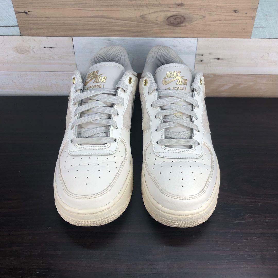 NIKE(ナイキ)のNIKE AIR FORCE 1 LV8 24cm レディースの靴/シューズ(スニーカー)の商品写真