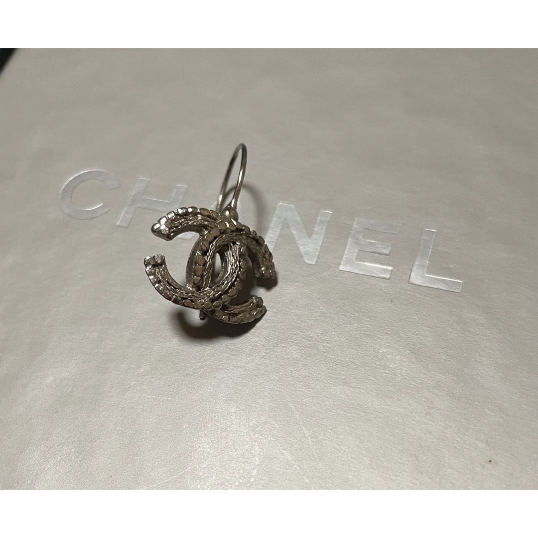 CHANEL(シャネル)のCHANELピアス　片方　片耳のみ レディースのアクセサリー(ピアス)の商品写真