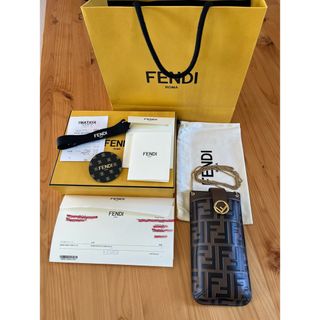 フェンディ(FENDI)の未使用品　フェンディ ズッカ スマートフォンケース　フォンポーチ(ポーチ)