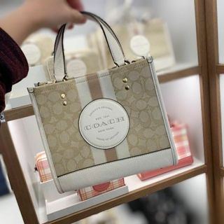 COACH - 【極美品】Ａ4収納可 COACH コーチ トートバッグ シグネチャー