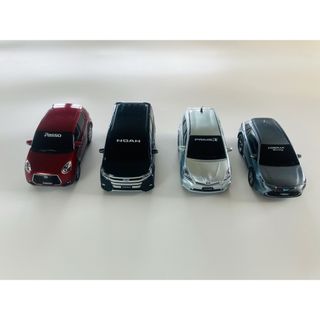 トヨタ - トヨタ　ミニカー　非売品4台セット 【プリウスα、ノア、カローラ、パッソ】 