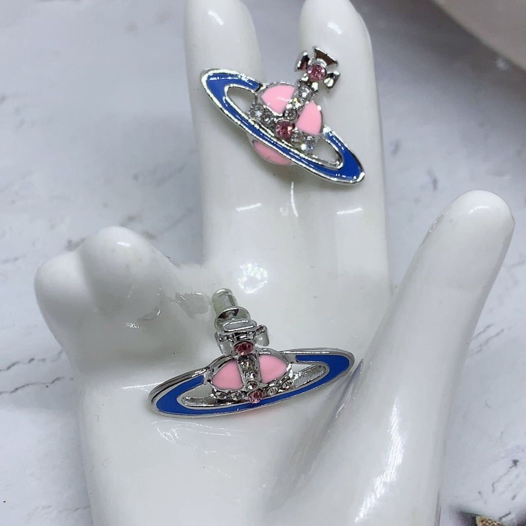 Vivienne Westwood(ヴィヴィアンウエストウッド)のヴィヴィアンウエストウッド ピアス レディースのアクセサリー(ピアス)の商品写真