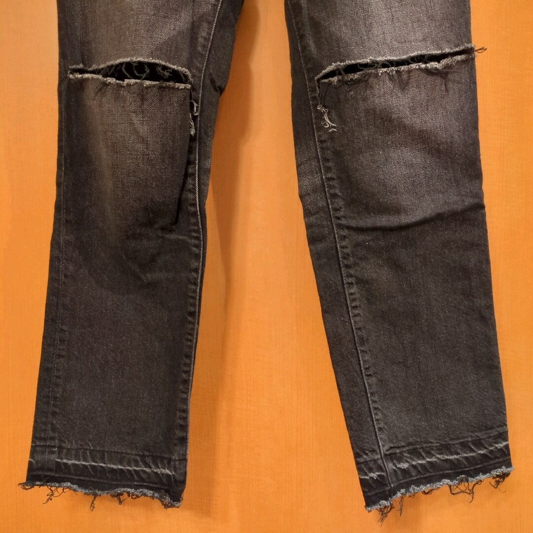 sacai(サカイ)のsacai ストレート クラッシュデニム ブラック サイズ1 レディースのパンツ(デニム/ジーンズ)の商品写真