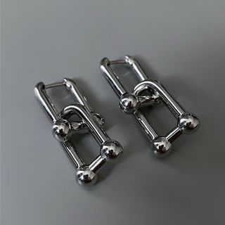 ビューティアンドユースユナイテッドアローズ(BEAUTY&YOUTH UNITED ARROWS)のSquare chain silver pierce No.191(ピアス)