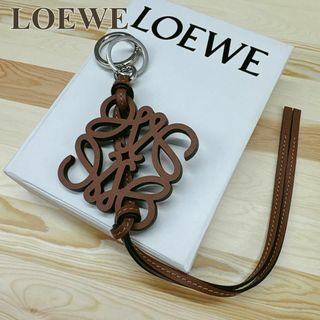 LOEWE - 未使用 LOEWEロエベ アナグラムチャーム の通販 by 