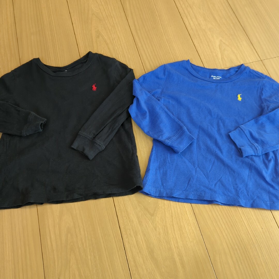 Ralph Lauren(ラルフローレン)の限定値下【美品】ラルフローレン　２枚セット　ロンＴ　ブラック　ブル　２４　シンプ キッズ/ベビー/マタニティのキッズ服男の子用(90cm~)(Tシャツ/カットソー)の商品写真