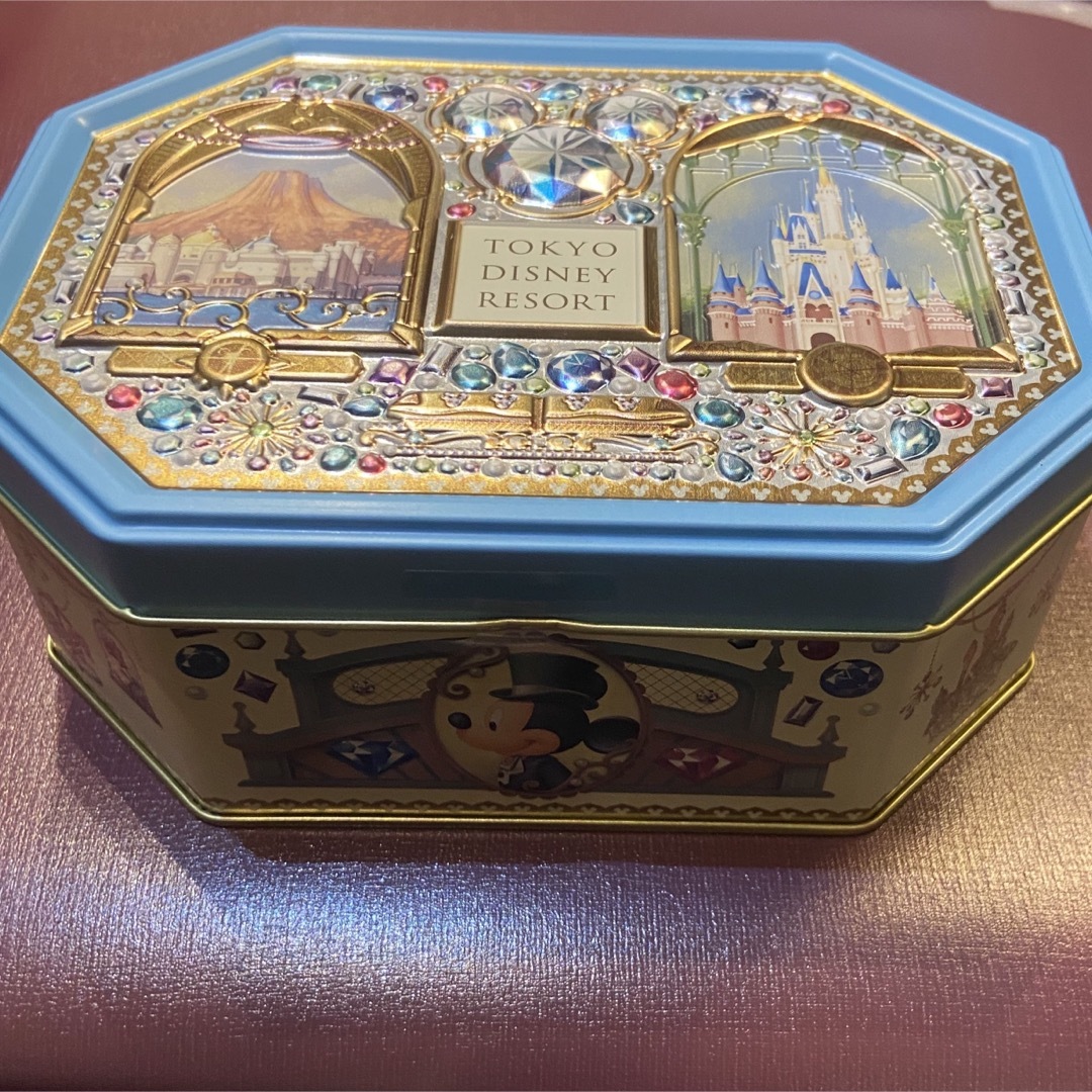 Disney(ディズニー)のディズニーチョコレート宝石缶 中身入 食品/飲料/酒の食品(菓子/デザート)の商品写真