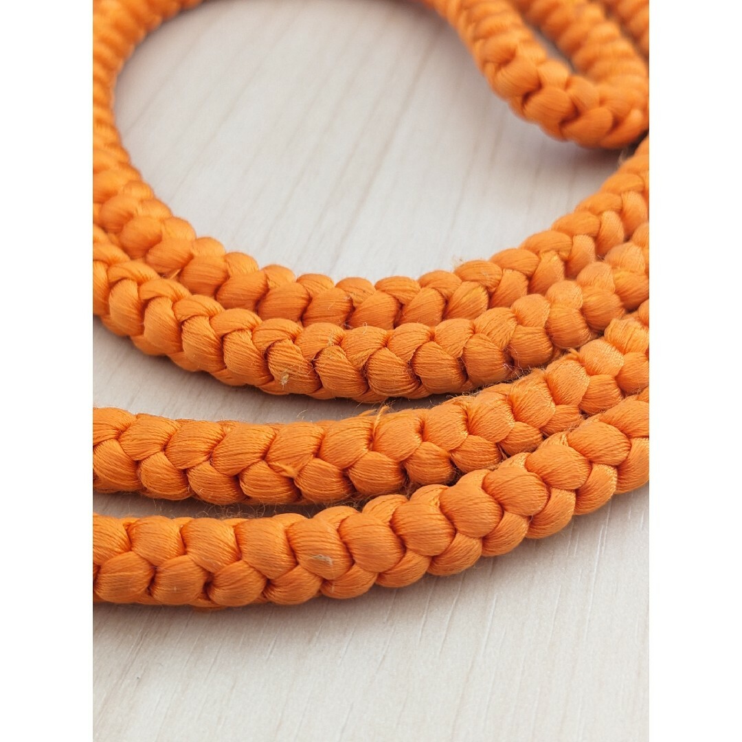 帯締め  丸組紐　オレンジ色 レディースの水着/浴衣(和装小物)の商品写真