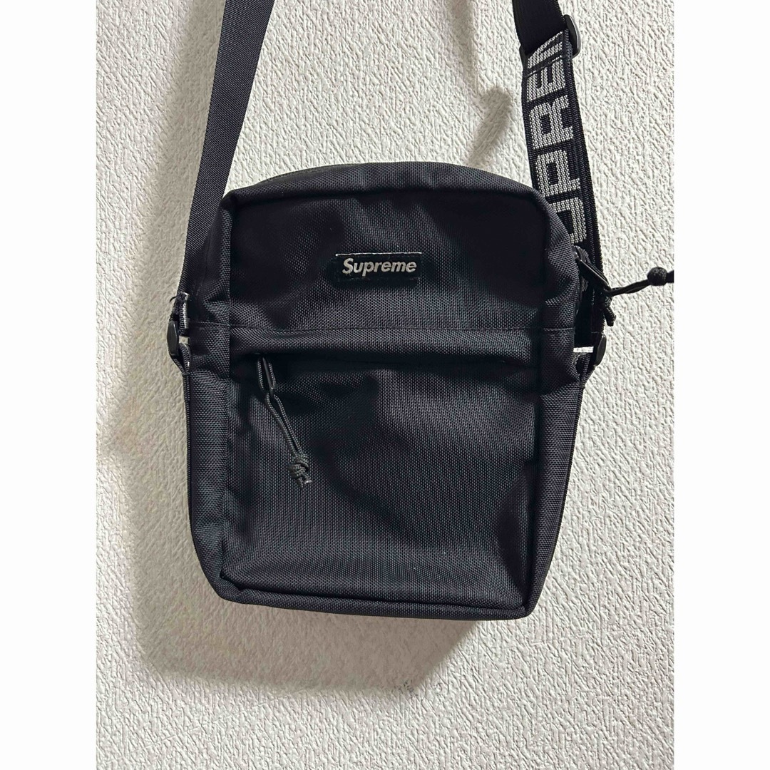 Supreme(シュプリーム)のSupreme 18SS Shoulder Bag "Black" メンズのバッグ(ショルダーバッグ)の商品写真