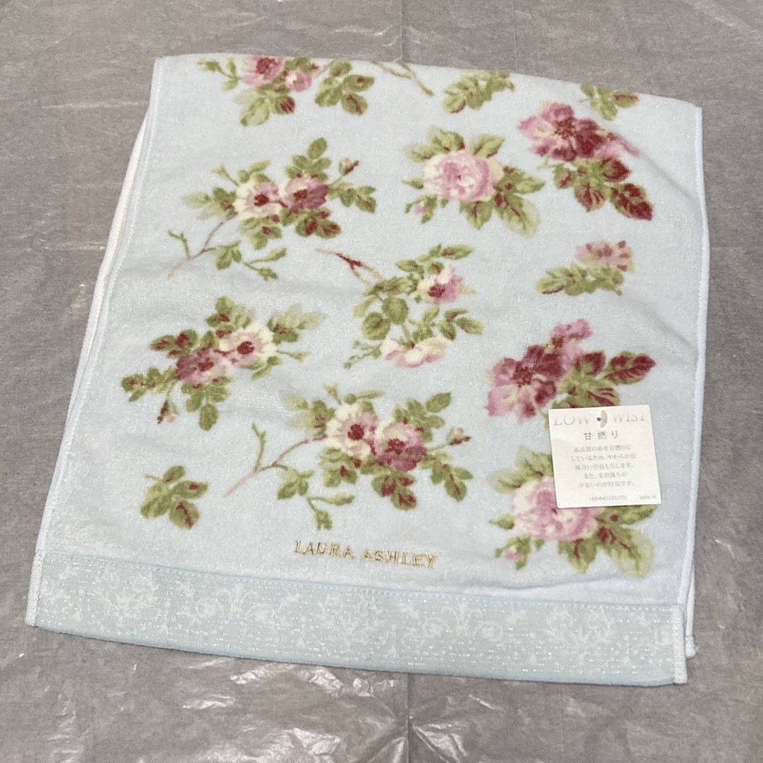 LAURA ASHLEY(ローラアシュレイ)の新品☆ローラアシュレイ フェイスタオル 2枚☆アンジェリカ☆ピンク ブルー インテリア/住まい/日用品の日用品/生活雑貨/旅行(タオル/バス用品)の商品写真