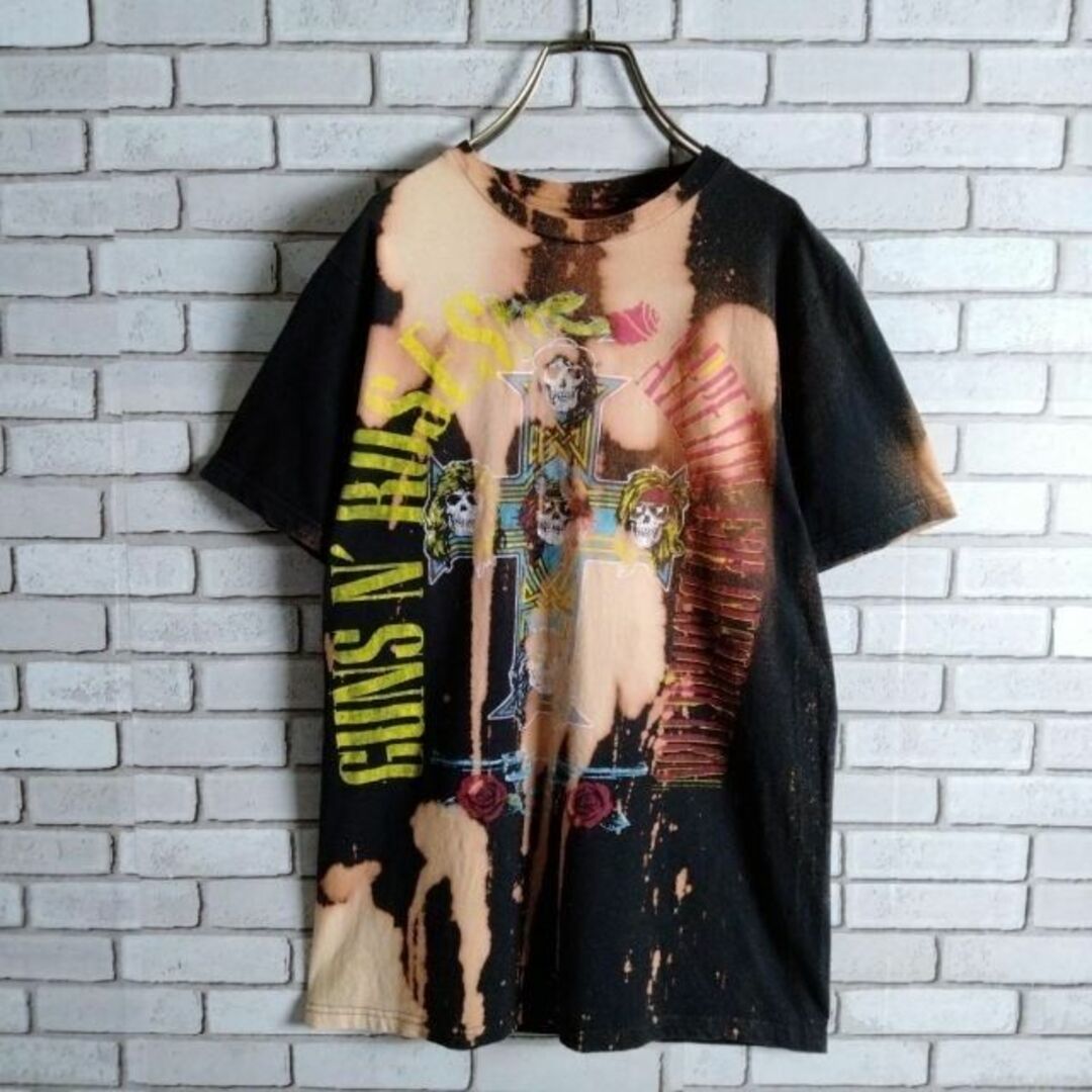 MUSIC TEE(ミュージックティー)のGUNS N'ROSES☆バンドTシャツ　半袖　ブリーチ加工　プリント　黒　Ｍ メンズのトップス(Tシャツ/カットソー(半袖/袖なし))の商品写真