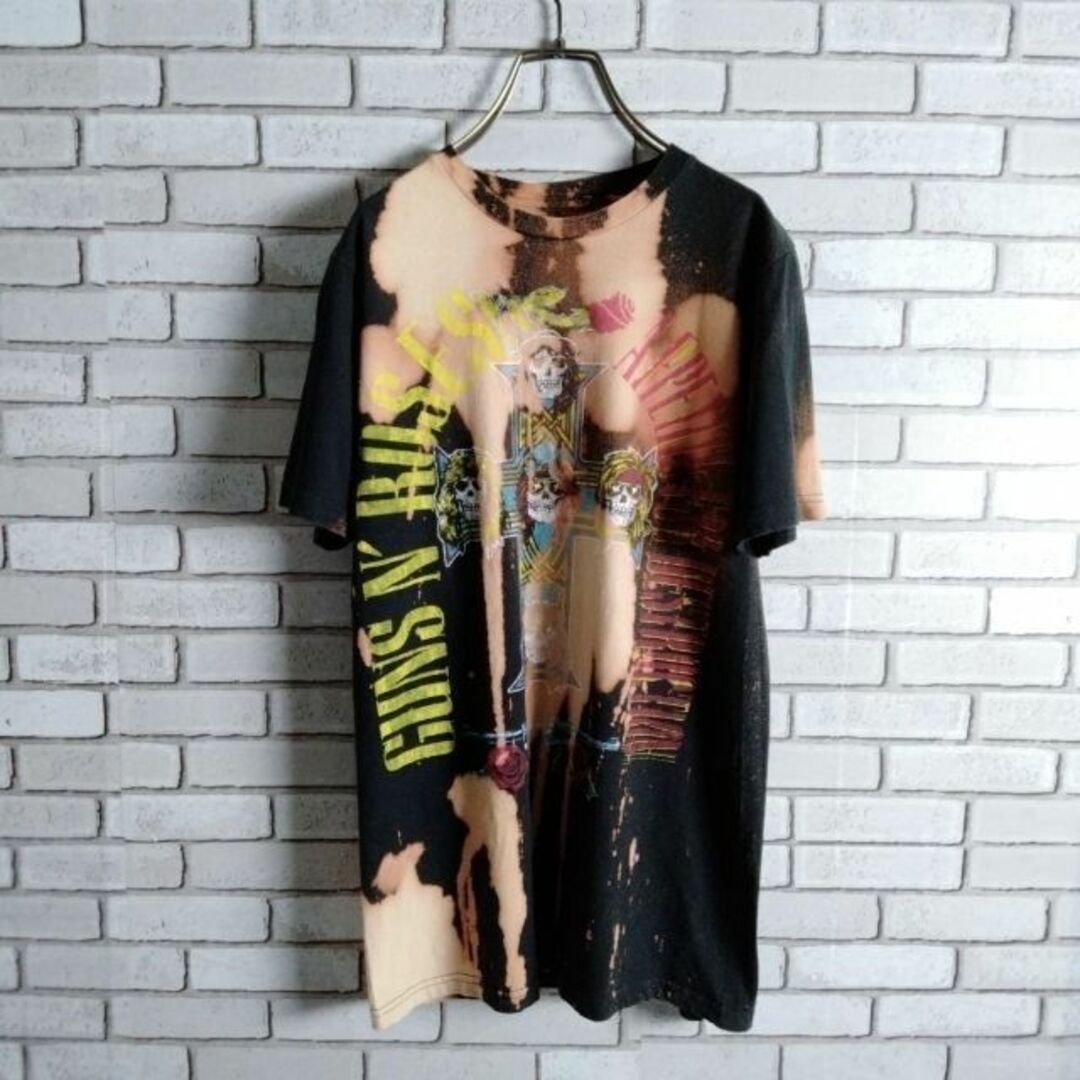 MUSIC TEE(ミュージックティー)のGUNS N'ROSES☆バンドTシャツ　半袖　ブリーチ加工　プリント　黒　Ｍ メンズのトップス(Tシャツ/カットソー(半袖/袖なし))の商品写真