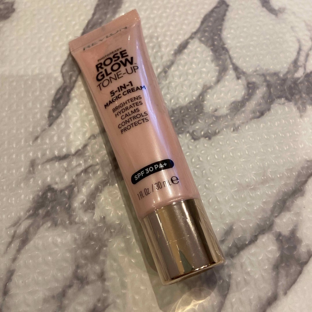 REVLON(レブロン)のレブロン フォトレディ ローズ グロウ トーンアップ クリーム コスメ/美容のベースメイク/化粧品(化粧下地)の商品写真