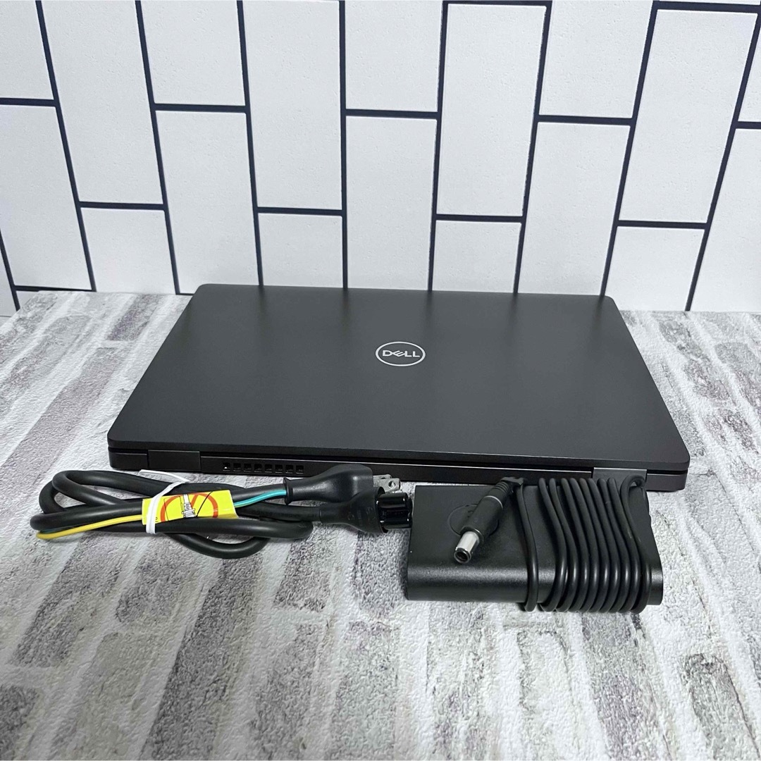 DELL(デル)の32G 極上品 DELL Latitude 5300 corei7 8665U スマホ/家電/カメラのPC/タブレット(ノートPC)の商品写真