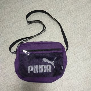 PUMAプーマVOGELシリーズ   メッシュポケット付きショルダーバッグ