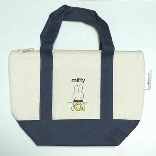 ミッフィー(miffy)の【新品・未使用】ミッフィー　ランチバッグ　miffy　キャンバス　送料込み(キャラクターグッズ)