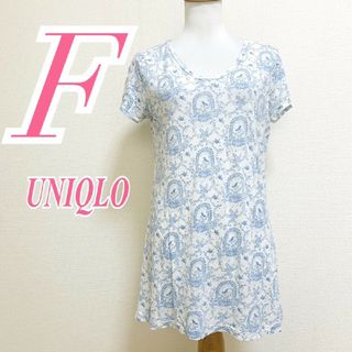 ユニクロ(UNIQLO)のユニクロ Ｆ 半袖カットソー 総柄 プリント  きれいめコーデ ブルー ホワイト(カットソー(半袖/袖なし))