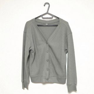 ユニクロ(UNIQLO)の【ユニクロ】ワッフルVネックカーディガン　グリーン(カーディガン)