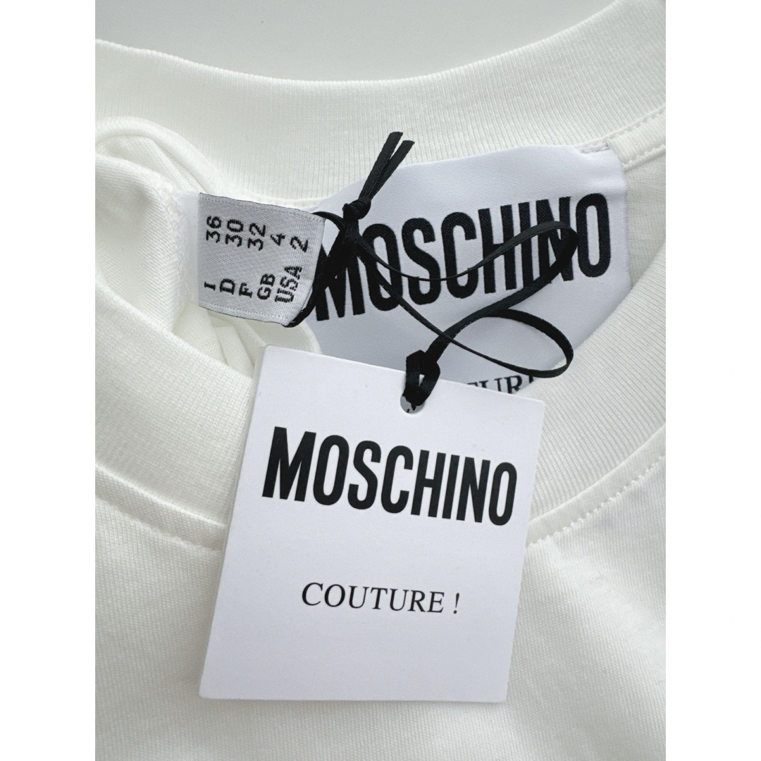 MOSCHINO(モスキーノ)の【新品】MOSCHINO  モスキーノ  ホワイト Tシャツ ワンピース レディースのワンピース(ミニワンピース)の商品写真