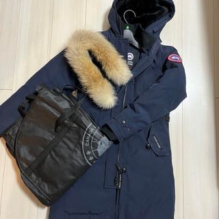 カナダグース(CANADA GOOSE)のカナダグース ケンジントンパーカー ダウンジャケット 2506LA 紺XS(ダウンジャケット)