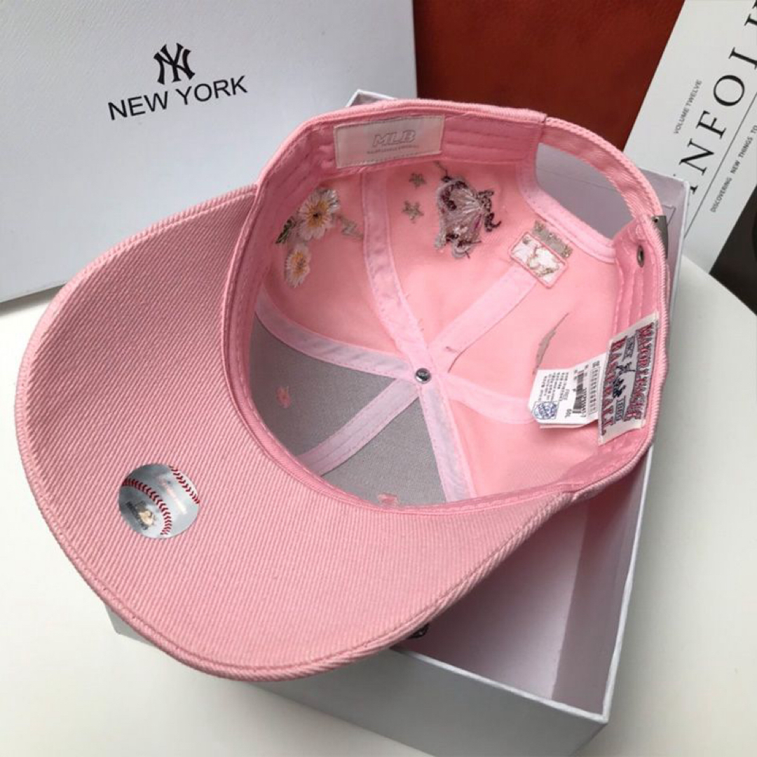 MLB(メジャーリーグベースボール)のMLB Korea NY Gold Bee Cap Pink 金の蜂 キャップ レディースの帽子(キャップ)の商品写真