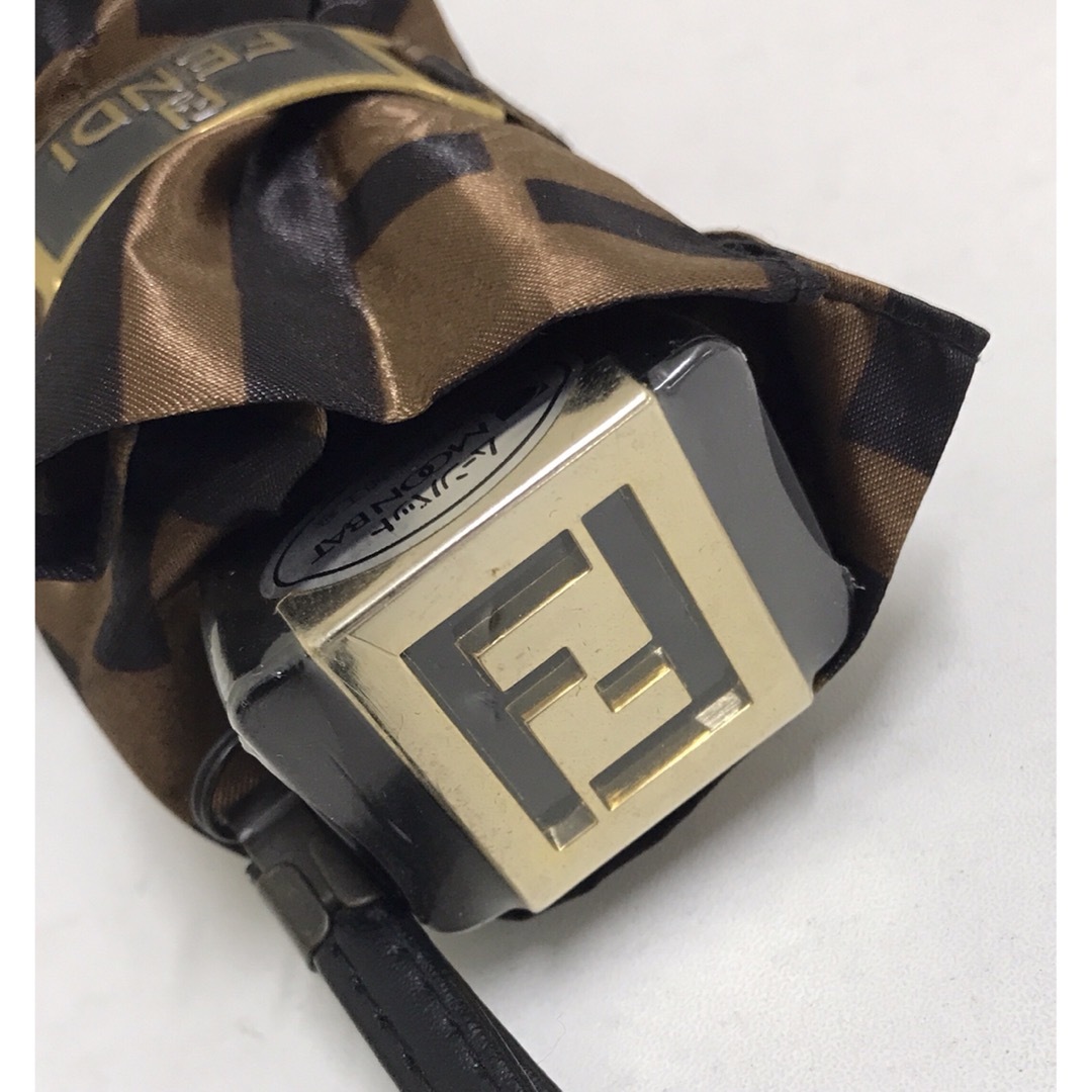 FENDI(フェンディ)の美品　フェンディ 折りたたみ傘　傘 レディースのファッション小物(傘)の商品写真
