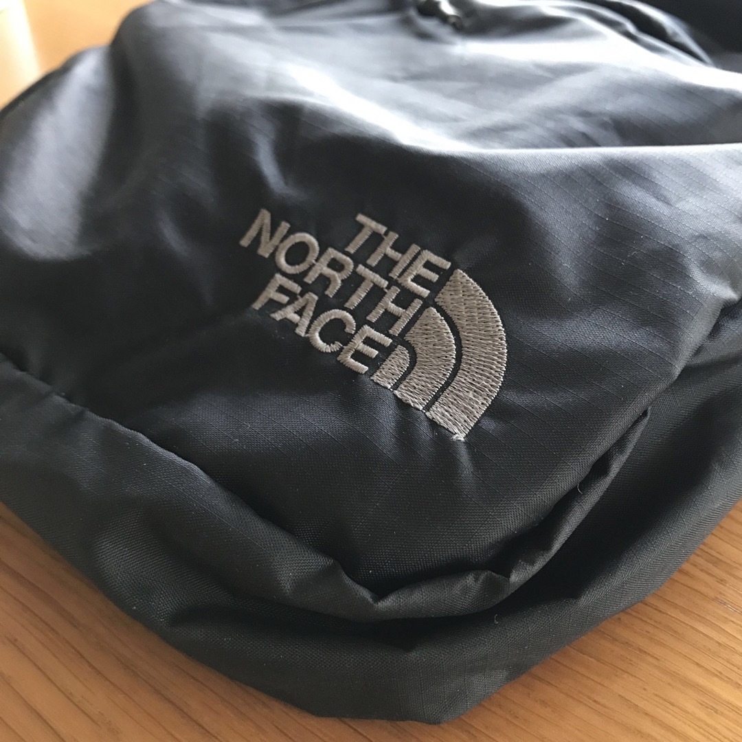 THE NORTH FACE ザ ノース フェイス グラムショルダー ブラック レディースのバッグ(ショルダーバッグ)の商品写真
