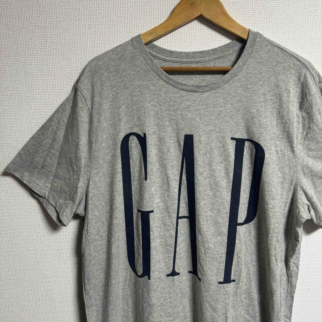 GAP(ギャップ)の【人気】GAP デカロゴ　半袖Tシャツ グレー　XL ビックサイズ　ゆったり メンズのトップス(Tシャツ/カットソー(半袖/袖なし))の商品写真