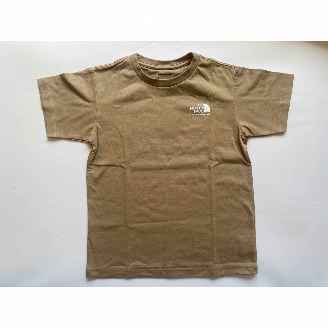 THE NORTH FACE(ザノースフェイス)の◇新品◇ノースフェイス◇130◇ケンプタン◇ロゴ◇Tシャツ◇完売◇ベージュ◇ キッズ/ベビー/マタニティのキッズ服男の子用(90cm~)(Tシャツ/カットソー)の商品写真