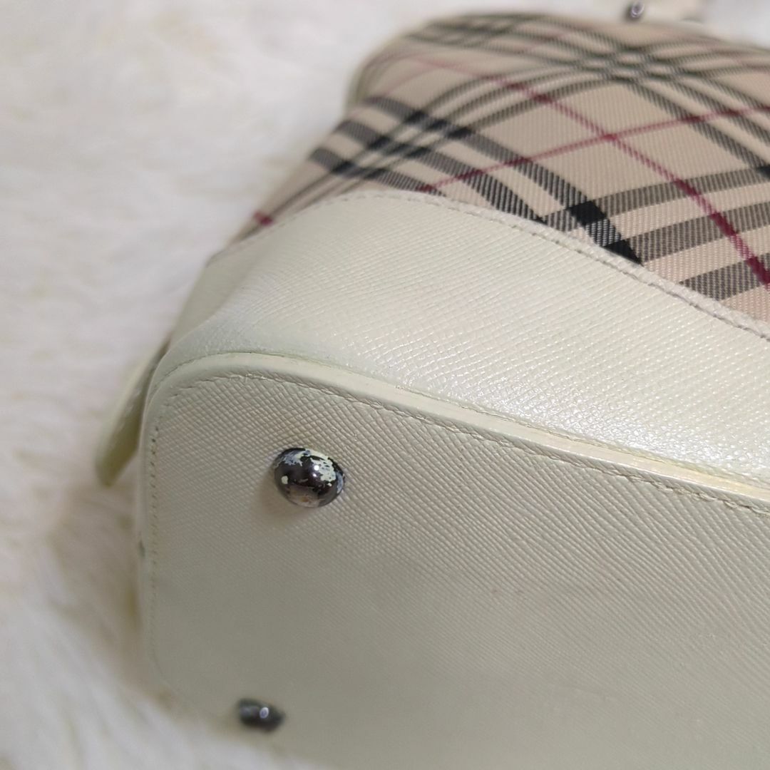 BURBERRY(バーバリー)の✨希少品✨　バーバリー　ノバチェック　ミニボストン　ターンロック　vintage レディースのバッグ(ボストンバッグ)の商品写真