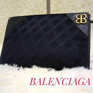 バレンシアガ クラッチの通販 800点以上 | Balenciagaを買うならラクマ