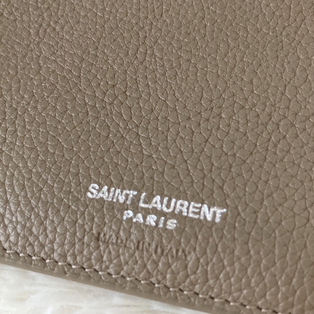 Saint Laurent(サンローラン)のサンローランパリ サックドジュール  長財布＋小銭入れ付 ベージュ  ITALY レディースのファッション小物(財布)の商品写真