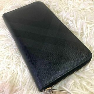 BURBERRY - 【未使用級✨】　バーバリー　長財布　ラウンドファスナー　ロンドンチェック　黒