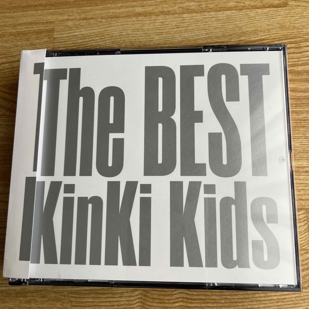 The　BEST  Kinki Kids エンタメ/ホビーのCD(ポップス/ロック(邦楽))の商品写真