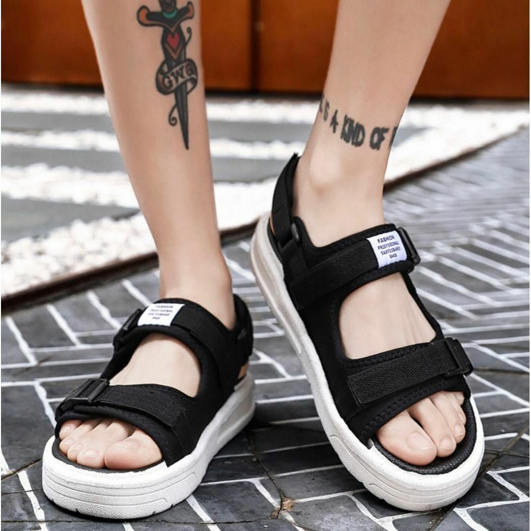 25.5cm サンダル スポーツサンダル メンズ ブラック 黒 ホワイト 白 メンズの靴/シューズ(サンダル)の商品写真