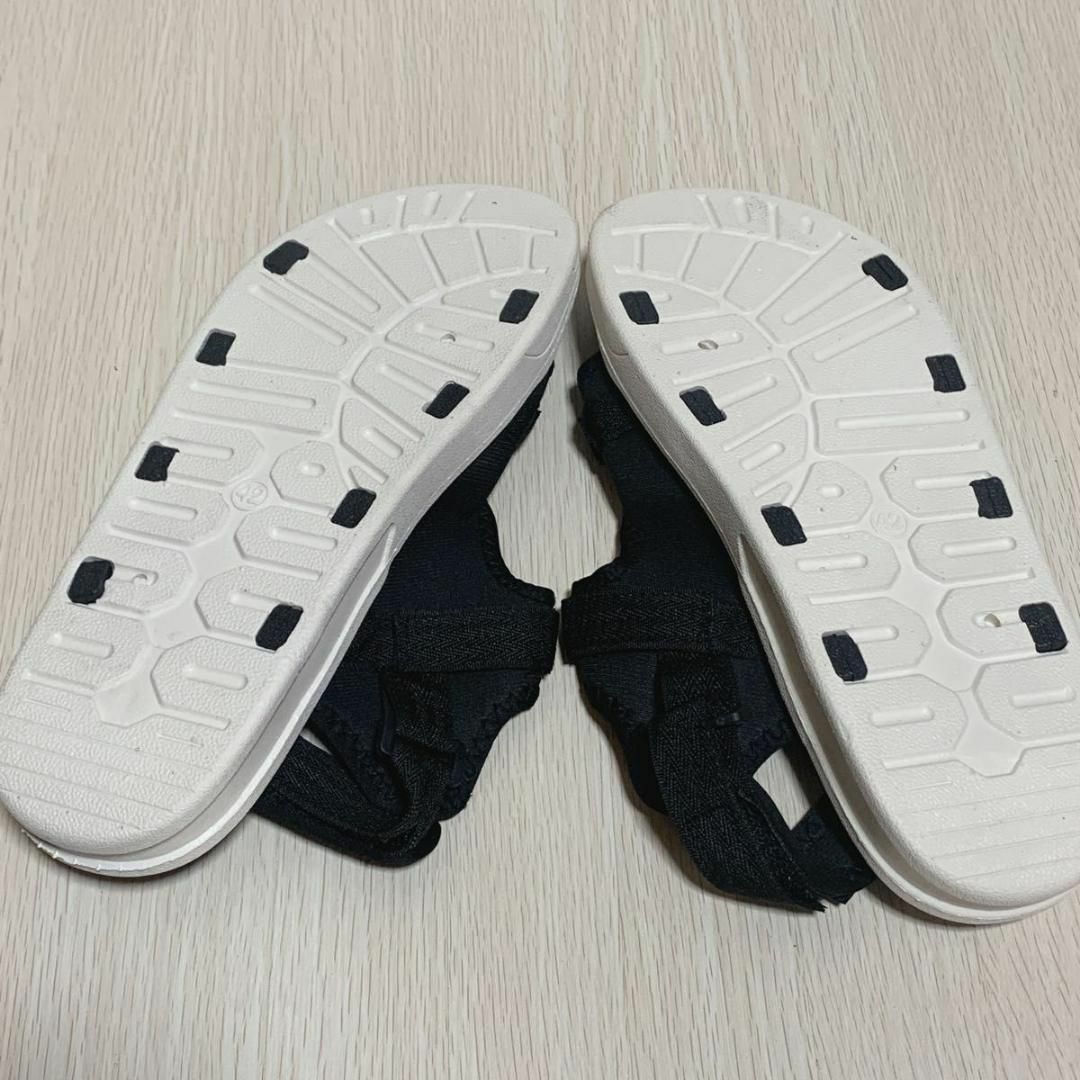 26cm サンダル スポーツサンダル メンズ ブラック 黒 ホワイト 白 メンズの靴/シューズ(サンダル)の商品写真
