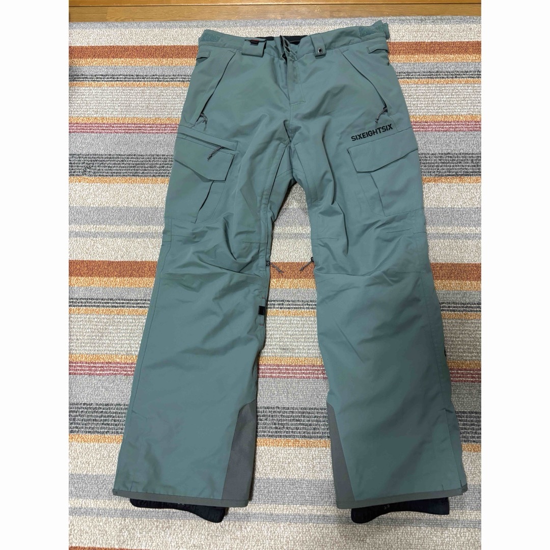 686 ウェア SMARTY 3-IN-1 CARGO PANTS スポーツ/アウトドアのスノーボード(ウエア/装備)の商品写真