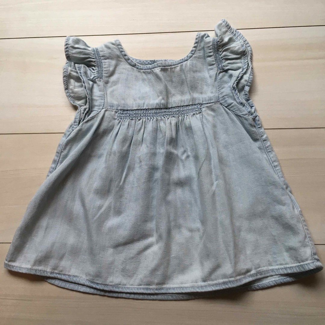 babyGAP(ベビーギャップ)のTシャツ　ワンピース　90  95 セット キッズ/ベビー/マタニティのキッズ服女の子用(90cm~)(Tシャツ/カットソー)の商品写真