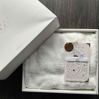 UCHINO - 新品 ウチノ 大判 バスタオル ドット リボン やわらか タオル