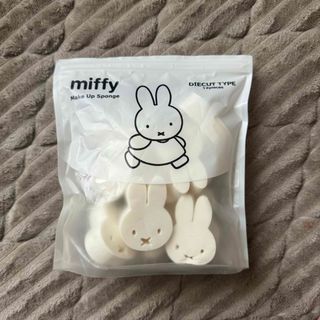 ミッフィー(miffy)のミッフィー　メイクアップスポンジ　10/12個　ダイカットパフ(パフ・スポンジ)