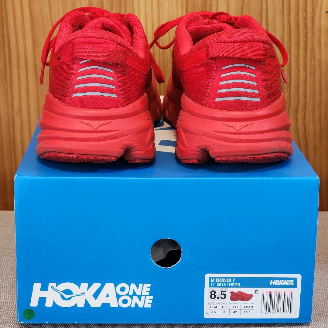 HOKA ONE ONE(ホカオネオネ)のレア ホカオネ ボンダイ７ スニーカー 26.5 箱付 オールレッド 完売品 メンズの靴/シューズ(スニーカー)の商品写真